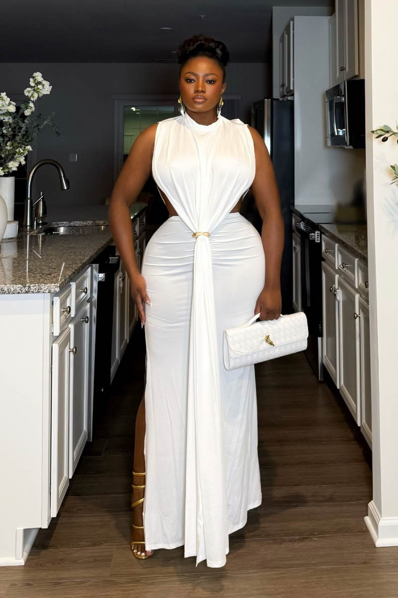 “EMILY” MAXI DRESS (WHITE)