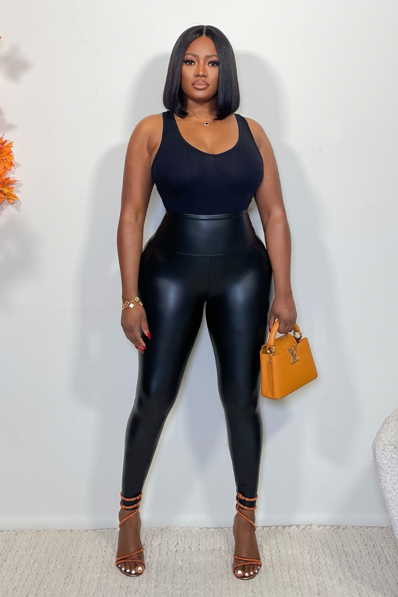 “FAUX LEATHER” LEGGINGS (BLACK)