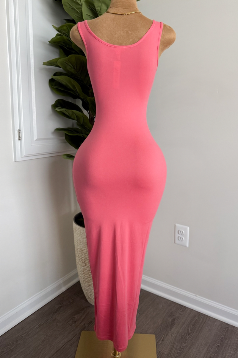“ESSENTIAL” MAXI DRESS (CORAL)