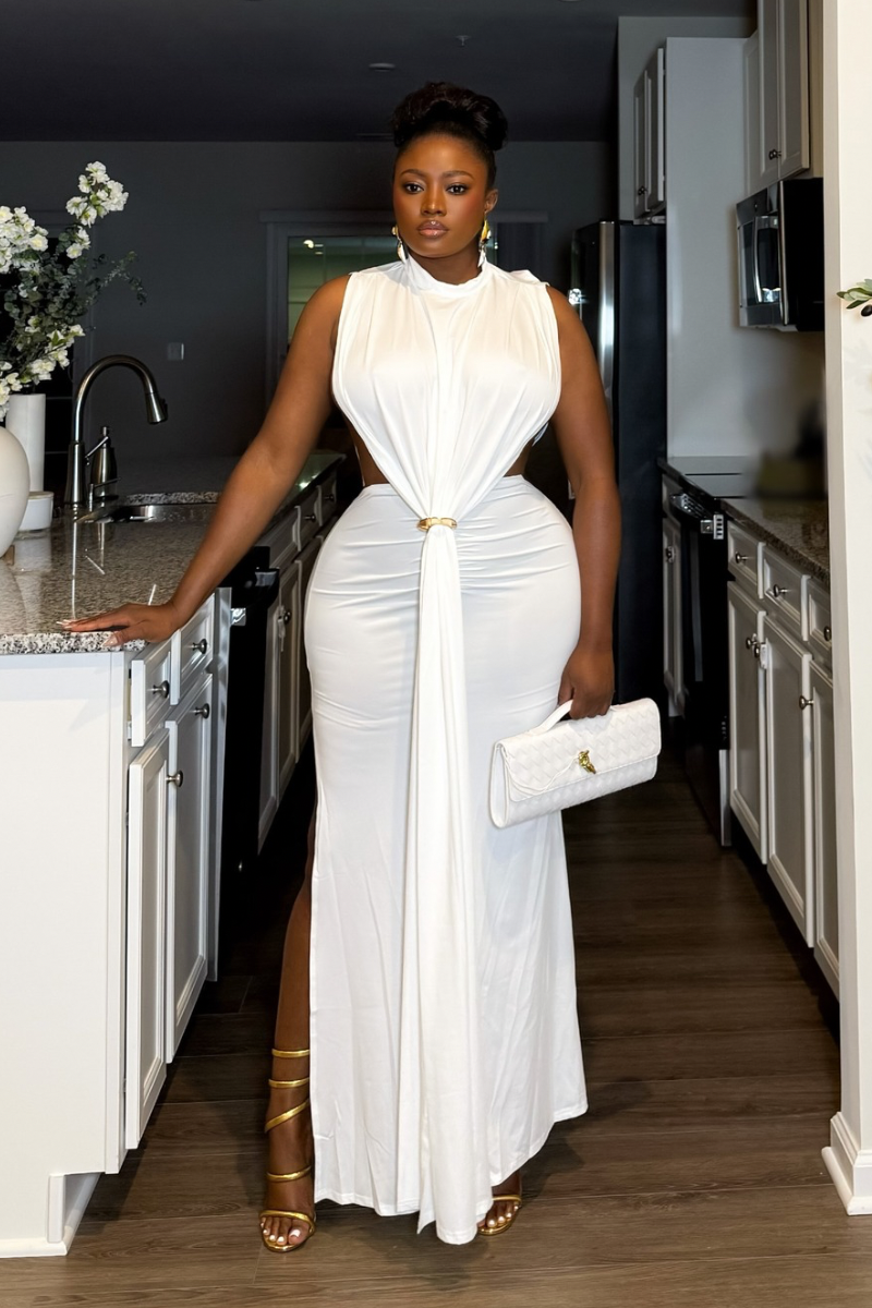“EMILY” MAXI DRESS (WHITE)