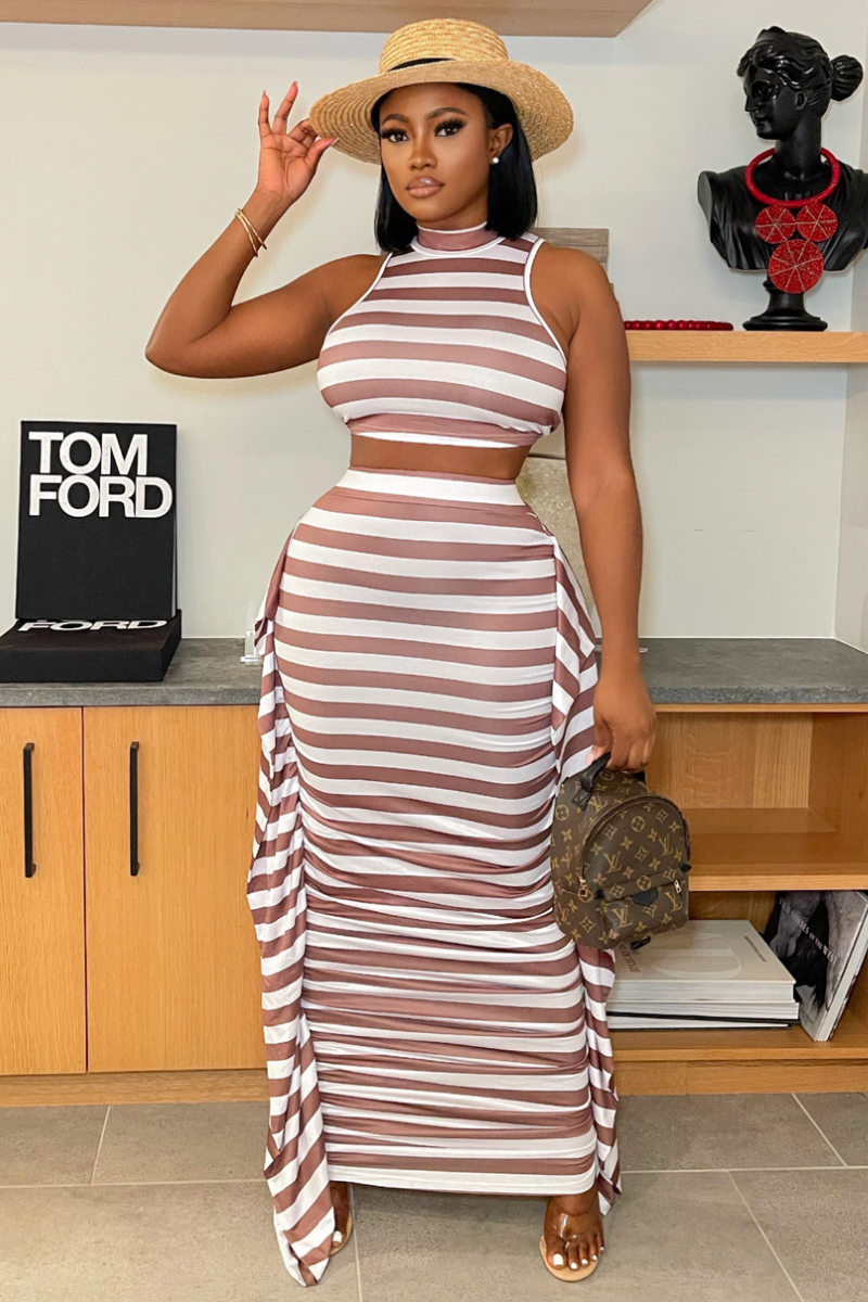 “JUST VIBES” SKIRT SET (Brown/white)