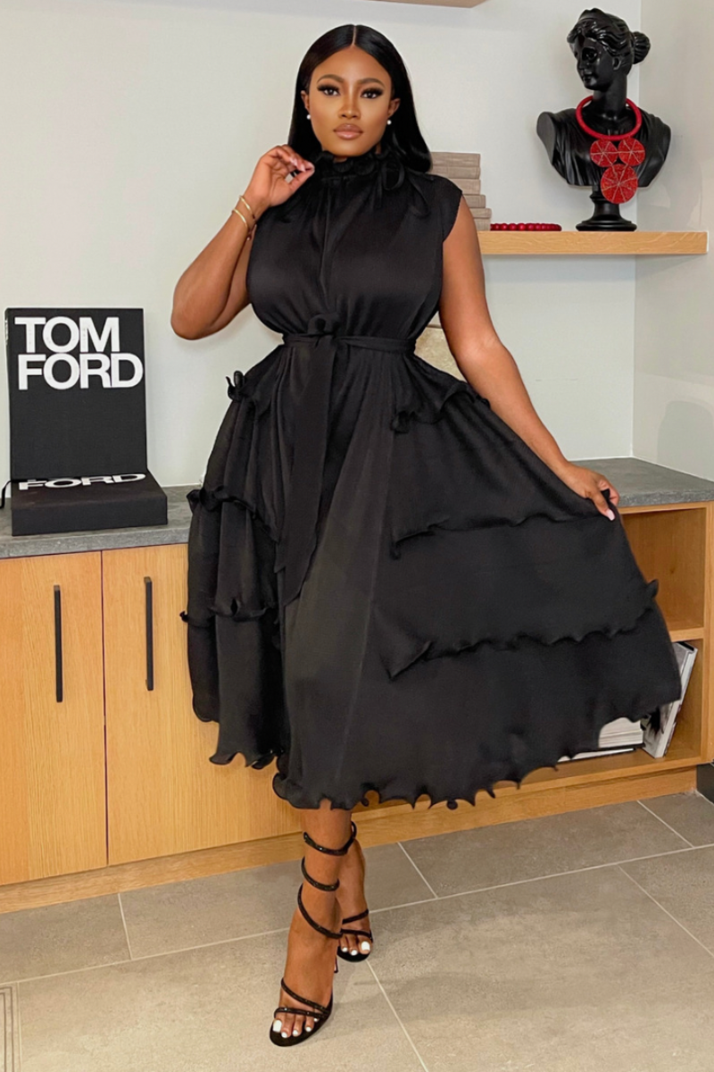 “SHE IS THE MOMENT “ DRESS (Black)