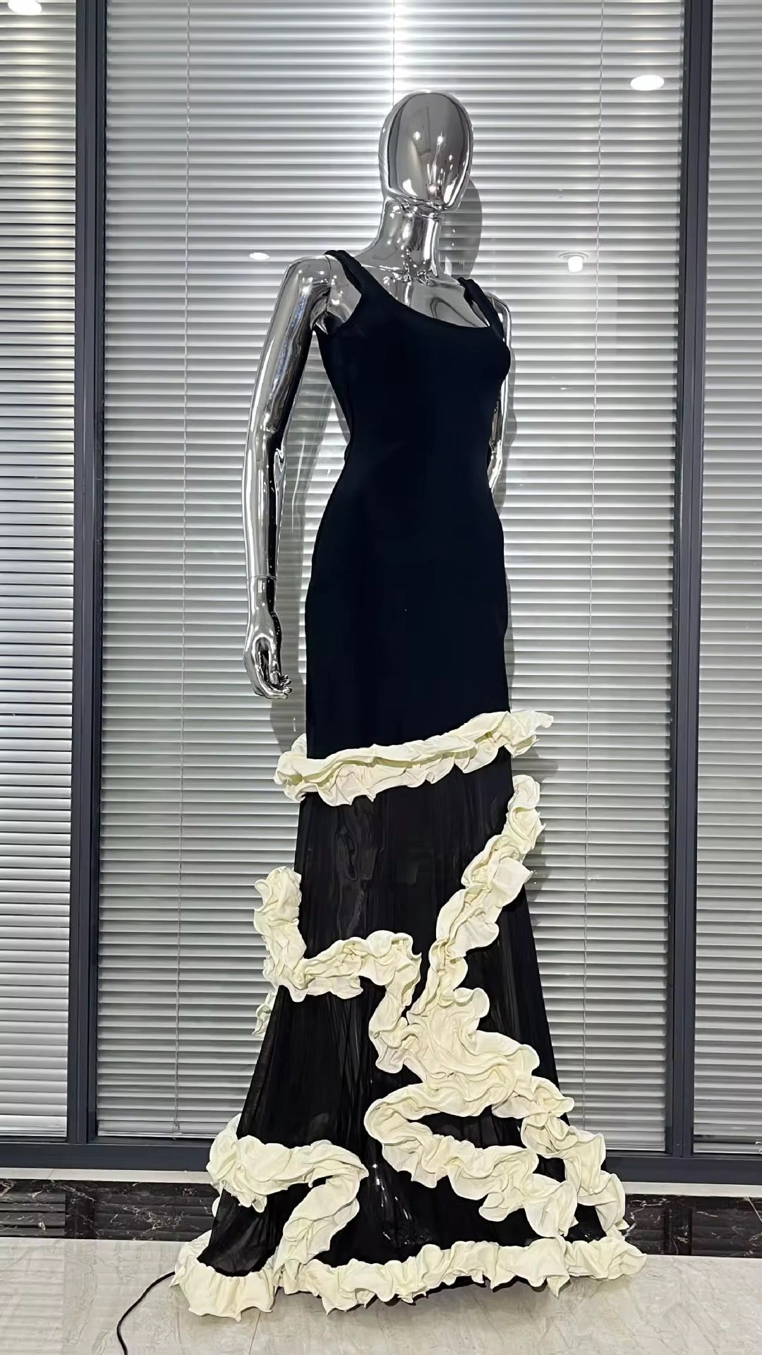 “EBONY” BANDAGE DRESS