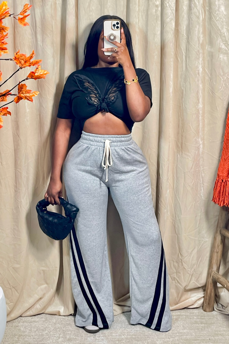 “EASY FIT” WIDE LEG PANTS