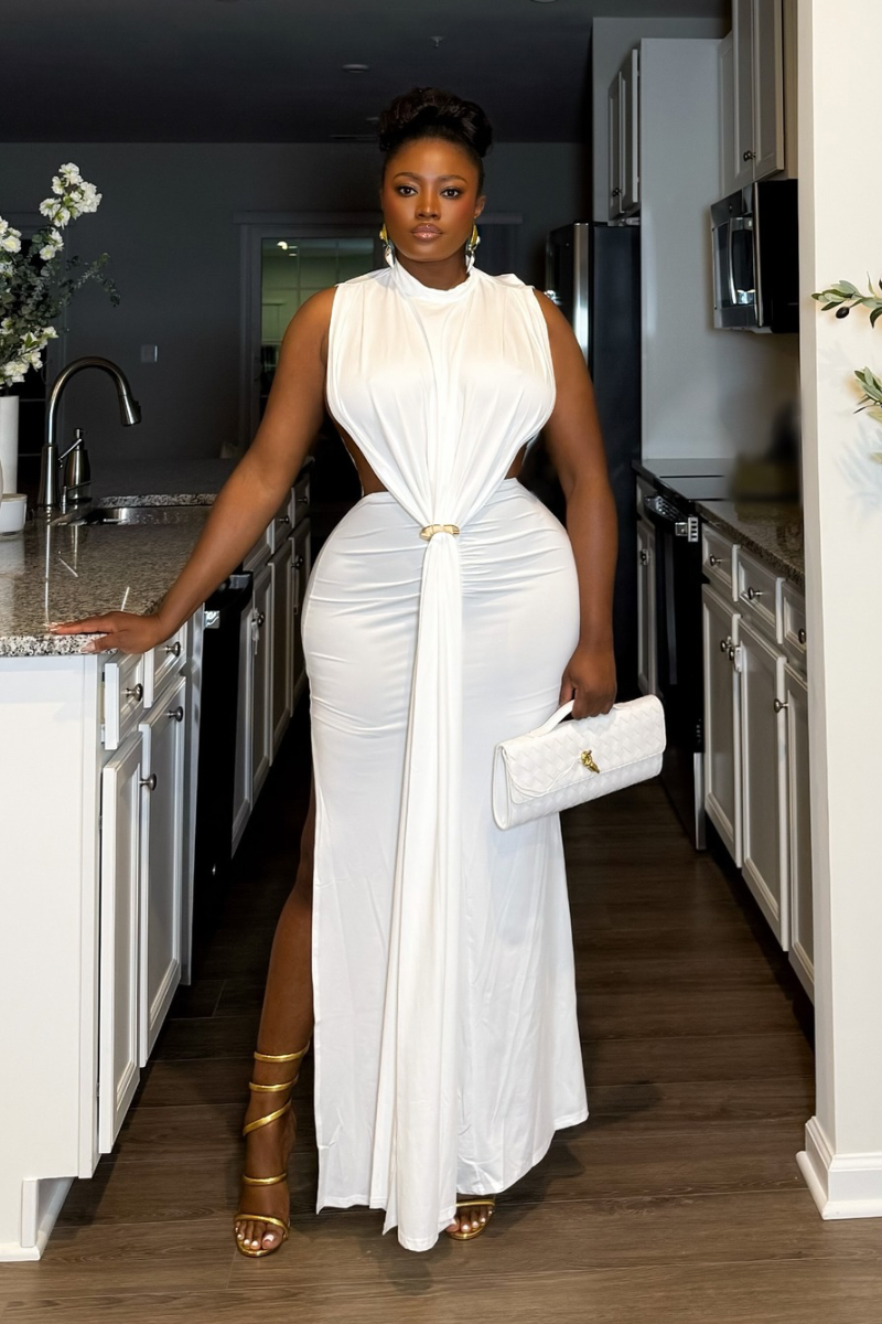 “EMILY” MAXI DRESS (WHITE)