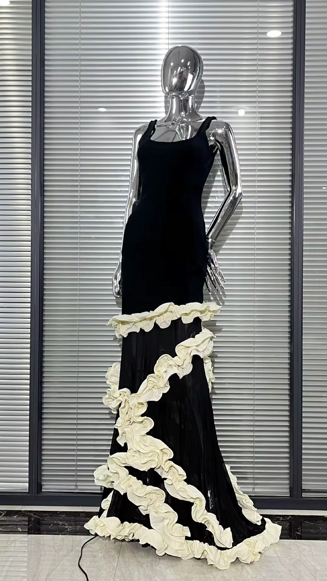 “EBONY” BANDAGE DRESS