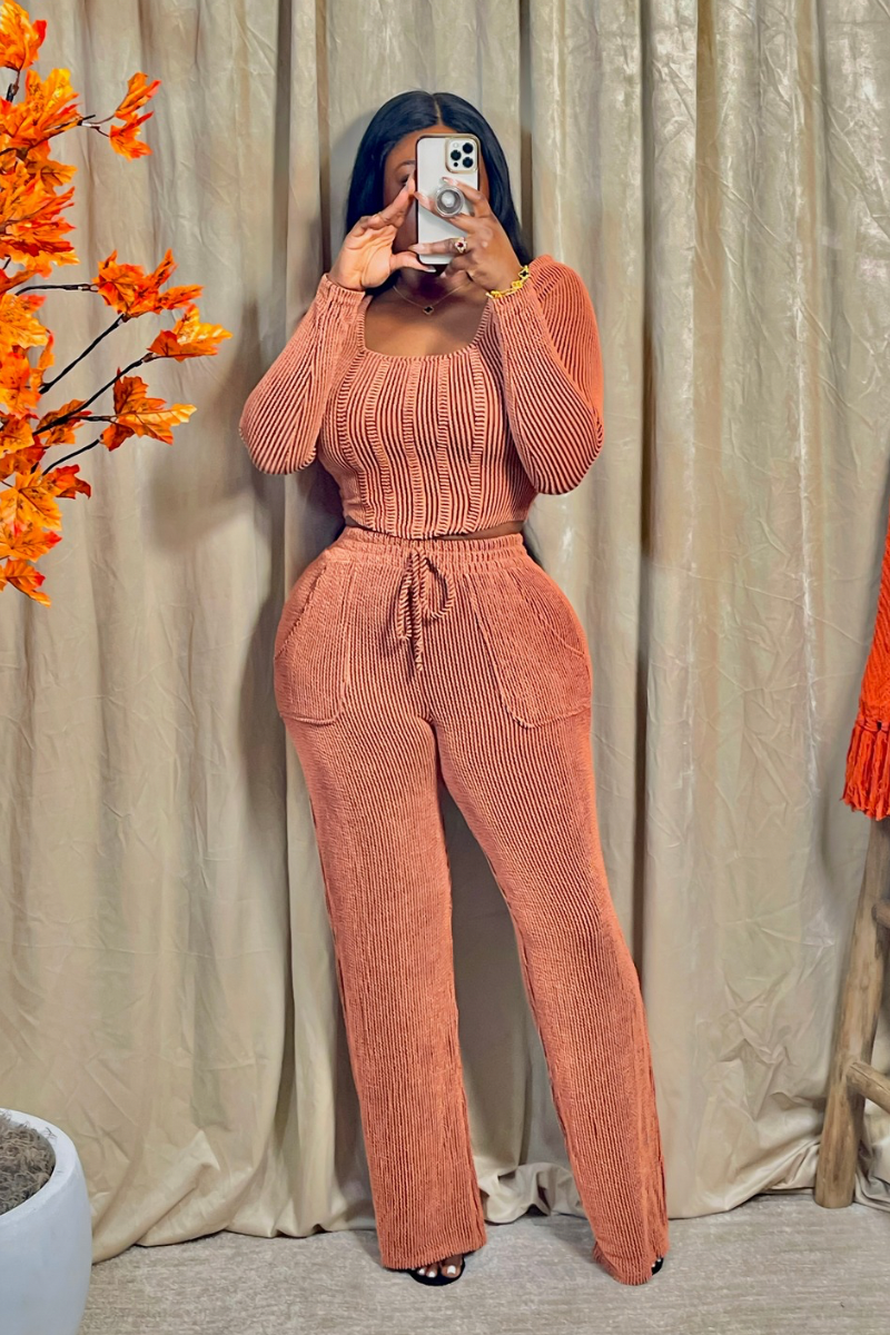 “ARIANA PANTS SET (RUST)